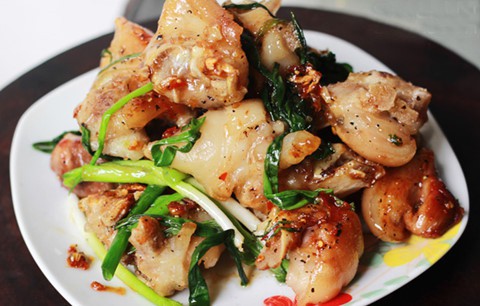 Chân giò heo xào mặn ngon ngọt